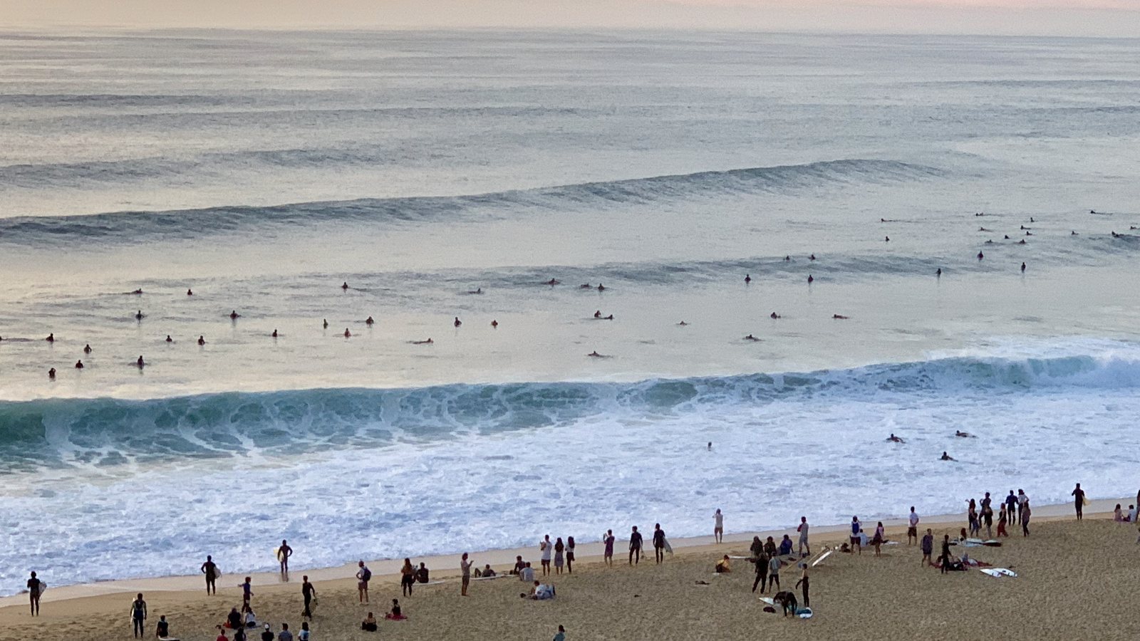 Week-end surf à Hossegor : spots, saisons et où loger face à l’océan