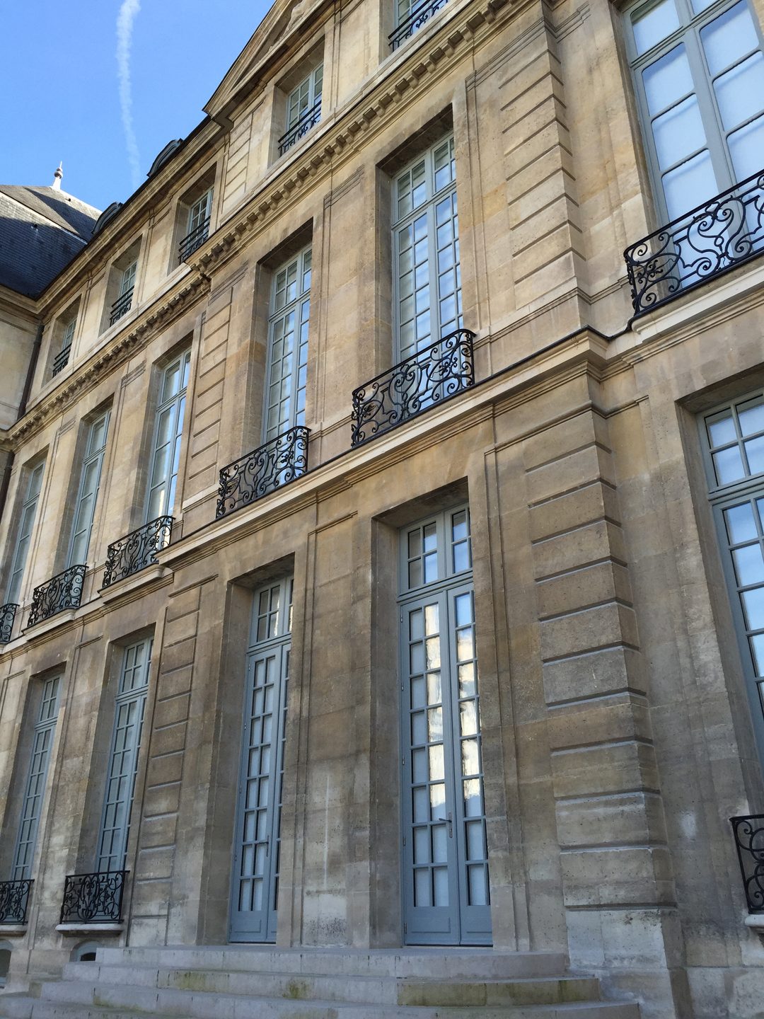 La façade de l'hôtel Salé, musée national Picasso-Paris, rue de Thorigny
